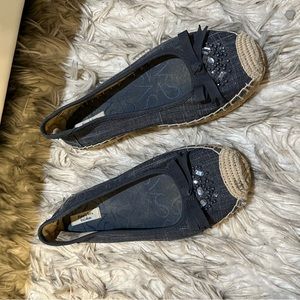 WOMENS FLATS SZ 9.5